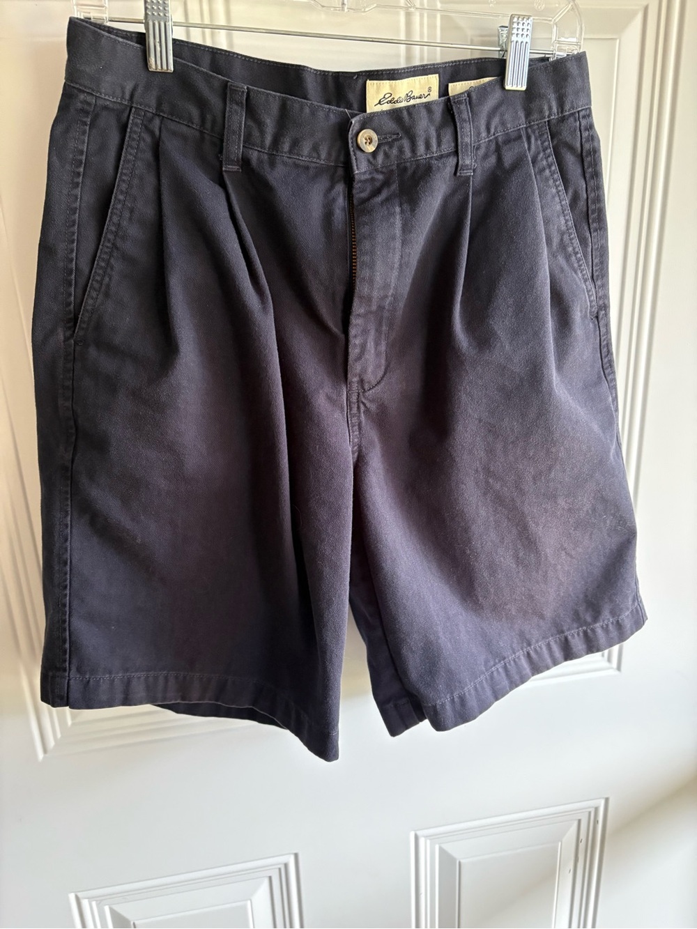 Eddie Bauer vintage Men's Dark Navy Cotton Flat-Front Shorts